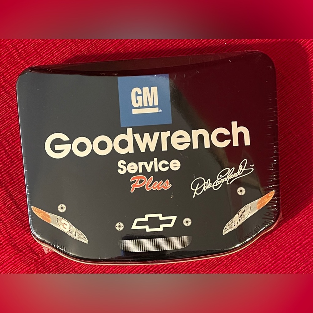 NASCAR Dale Earnhardt Sr Tin With Two Decks of Playing Cards. 2005
